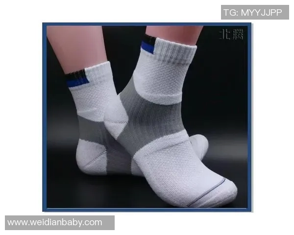 球袜的选择与搭配技巧如何提升运动表现与日常穿搭的舒适感