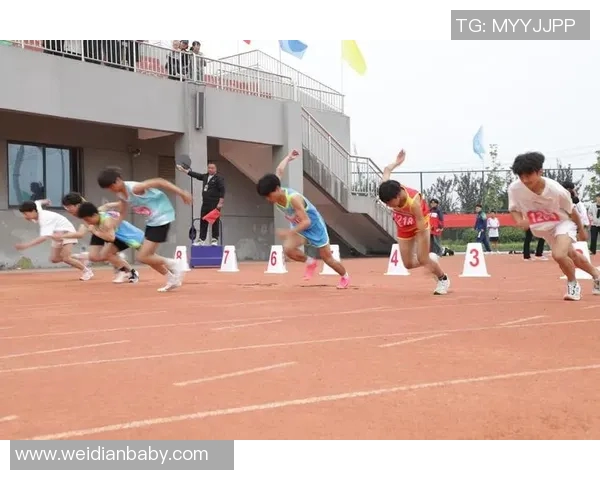 竞技游泳训练与技术提升策略探讨及对运动员竞技表现的影响分析 竞技游泳训练与技术提升策略探讨及对运动员竞技表现的影响分析